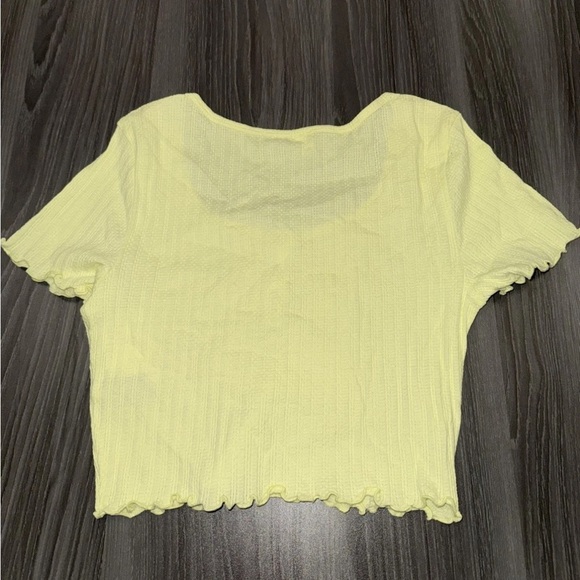BP Women’s Top Size XS Yellow Lemonade Pointelle Rib Short Sleeve Henley Crop - Picture 5 of 8